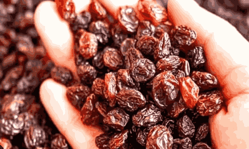 کشمش سرخ پلویی سالم و خوش عطر برای مصرف روزانه